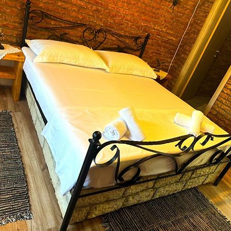 Villa Muzhaqi Nivice Екстер'єр фото