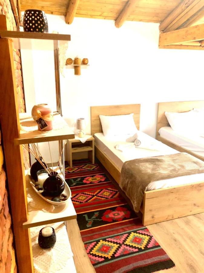 Villa Muzhaqi Nivice Екстер'єр фото