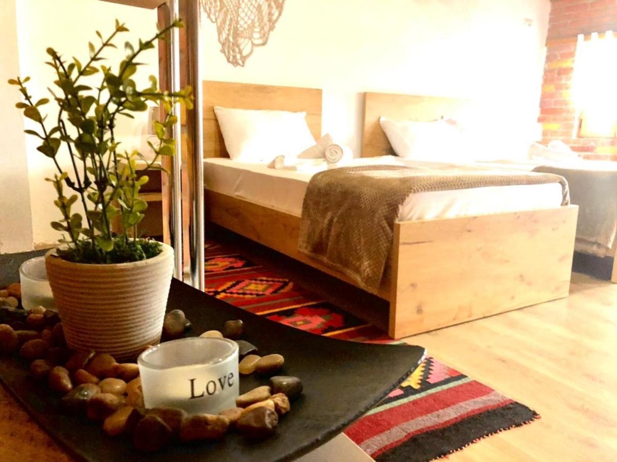 Villa Muzhaqi Nivice Екстер'єр фото