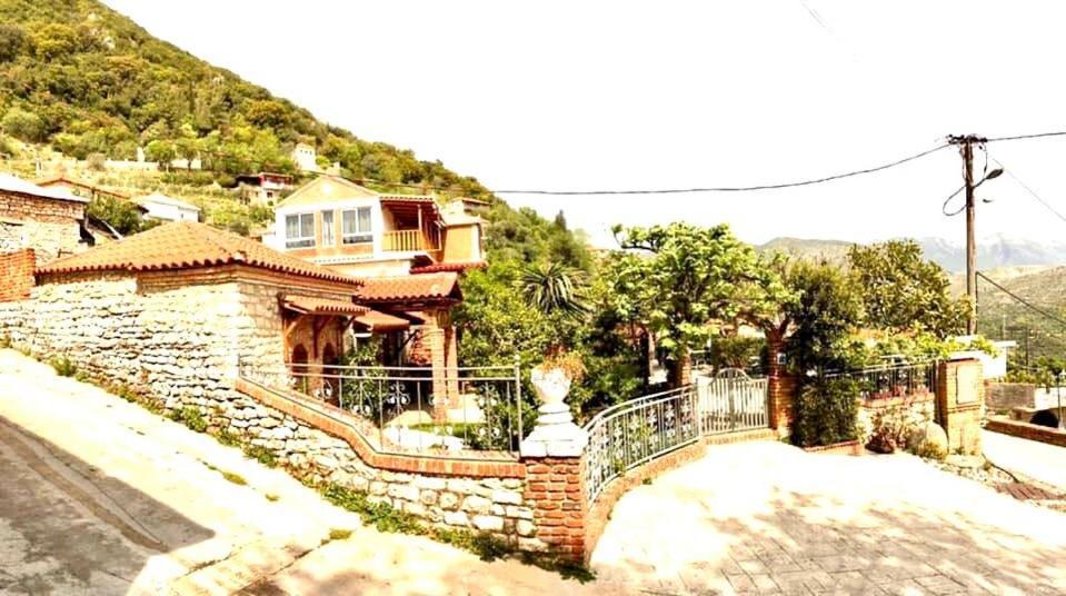 Villa Muzhaqi Nivice Екстер'єр фото