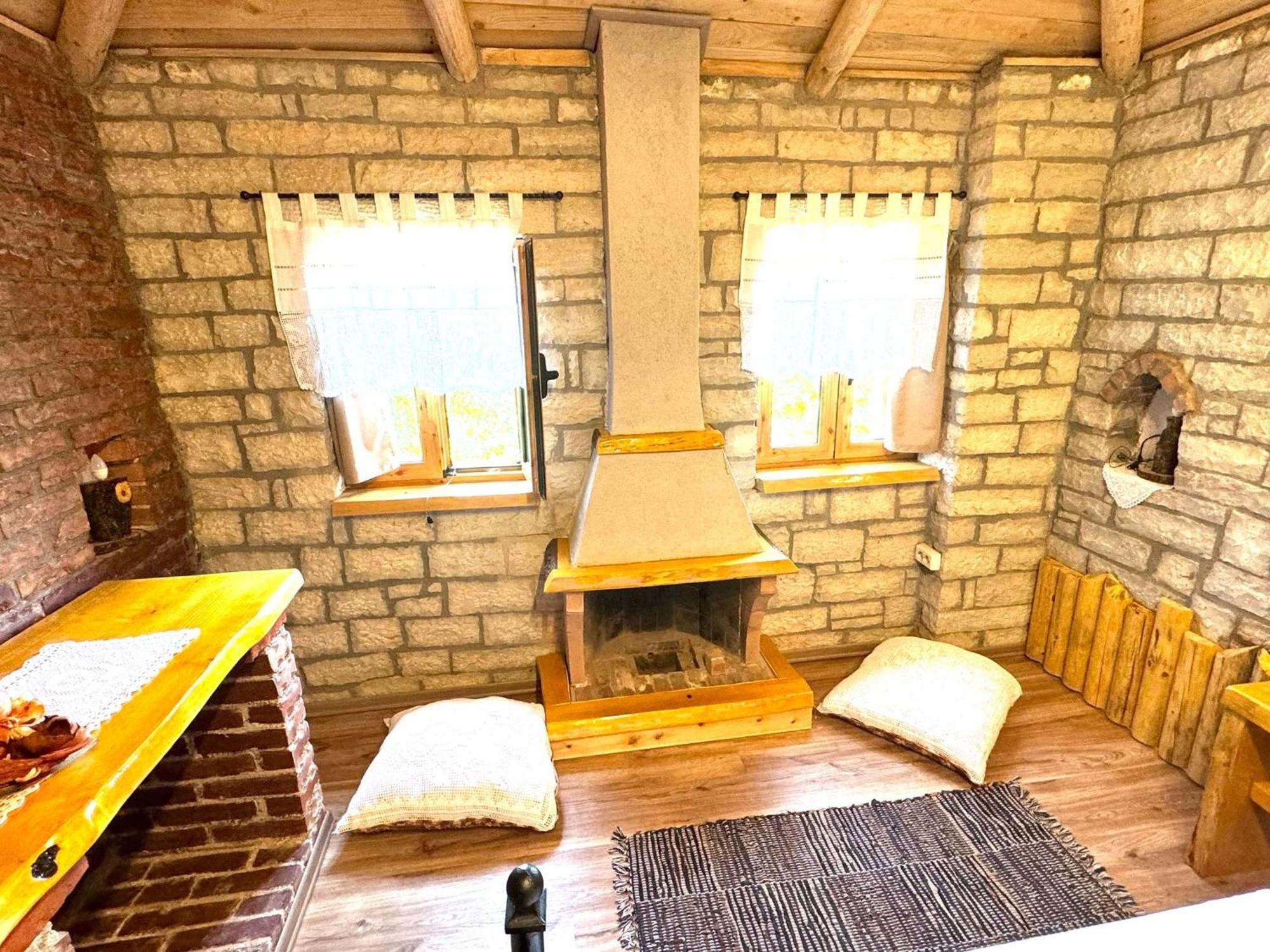 Villa Muzhaqi Nivice Екстер'єр фото
