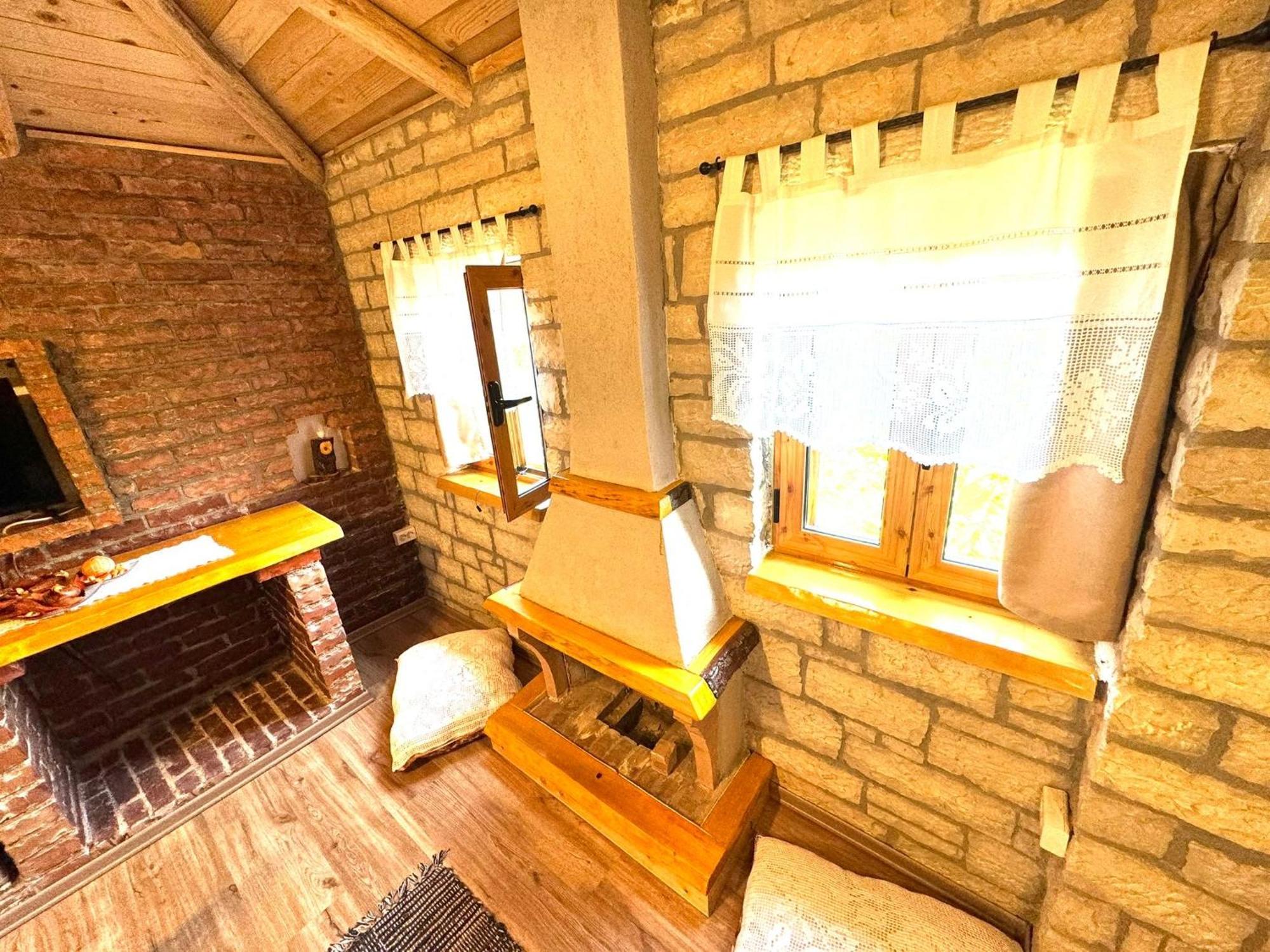 Villa Muzhaqi Nivice Екстер'єр фото
